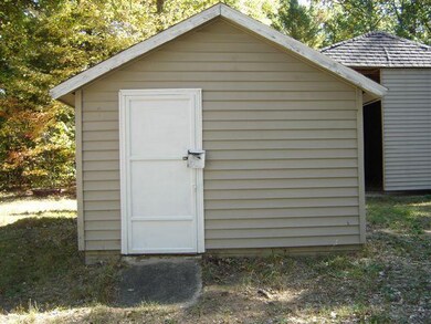 7688 N Woodbridge Rd, White Cloud, MI 49349 - photo 6