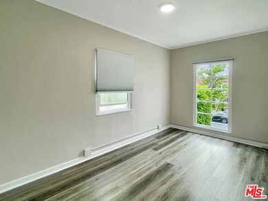 124 N Mansfield Ave, Los Angeles, CA 90036 - photo 7
