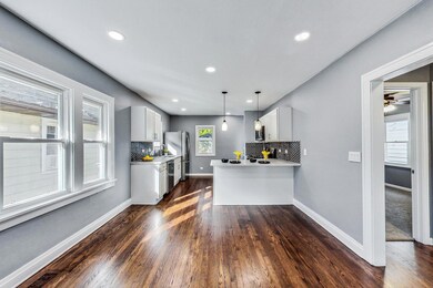 926 Walnut St, Waukegan, IL 60085 - photo 7