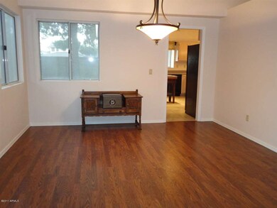 1314 E Sunburst Ln, Tempe, AZ 85284 - photo 5