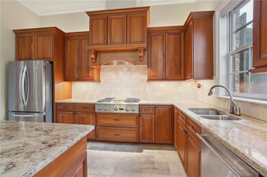 GOURMET KITCHEN