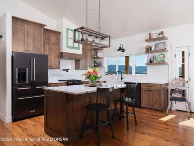 05 Kitchen