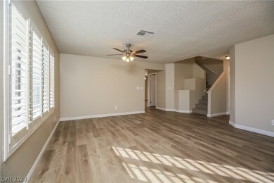 9601 Intercoastal Dr, Las Vegas, NV 89117 - photo 4