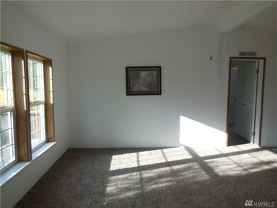 105 Camren Dr, Winlock, WA 98596 - photo 4