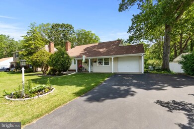 519 Whitman Dr, Blackwood, NJ 08012 - photo 2