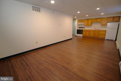 215 W 4th St unit 11, Quarryville, PA 17566 - photo 4