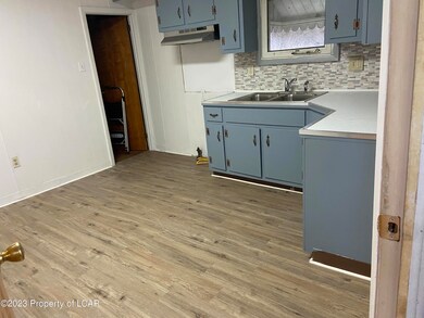 11 Caffrey St, Wilkes Barre, PA 18702 - photo 7