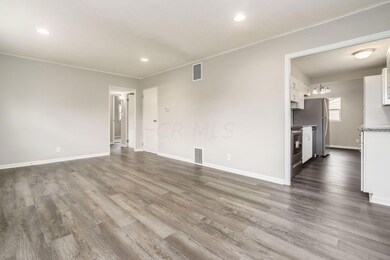[007] 3077 Brownlee Ave, Columbus, OH 43