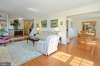 6215 Wilmington Dr, Burke, VA 22015 - photo 7