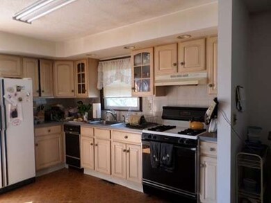 20 Eliot Rd, Revere, MA 02151 - photo 4