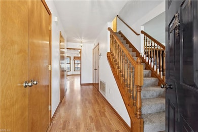 217 Upland Dr, Hampton, VA 23666 - photo 4