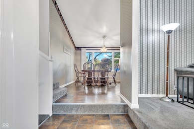 7128 Milhouse Rd, Indianapolis, IN 46221 - photo 5