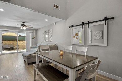 7-web-or-mls-UpmarketMedia-775Venw-36