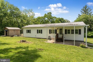 1004 Diamond St, Sellersville, PA 18960 - photo 4