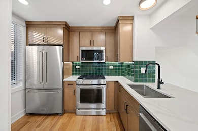 2069 N Larrabee St, Chicago, IL 60614 - photo 6