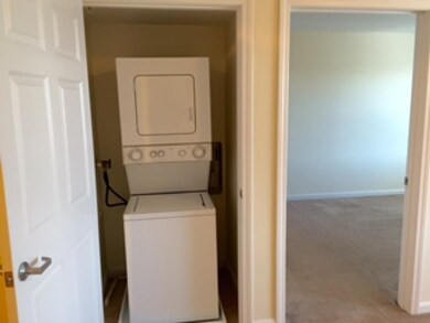 20 Sentinel Ct unit 302, Manchester, NH 03103 - photo 5