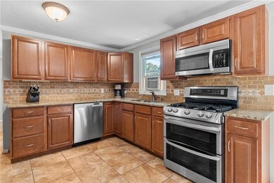 15 Gilbert St, Warwick, RI 02886 - photo 7