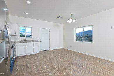 Entrance/Kitchen
