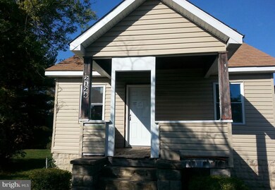 2124 Saint Lukes Ln, Gwynn Oak, MD 21207 - photo 6