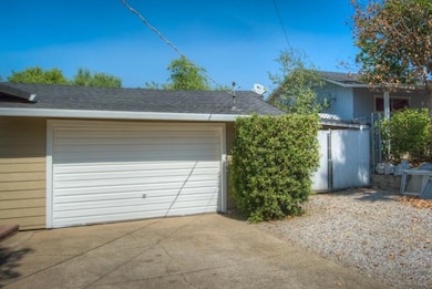 1286 Oakdale Ln, Redding, CA 96002 - photo 7