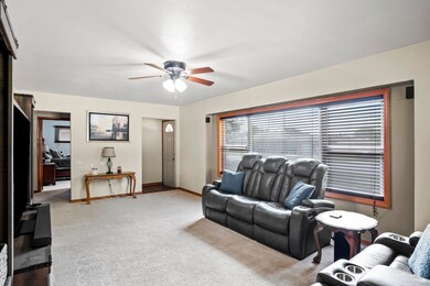 8411 5th St, Highland, IN 46322 - photo 6