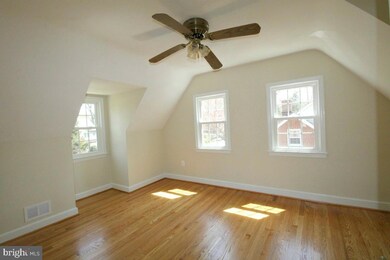 2120 Grayson Place, Falls Church, VA 22043 - photo 6