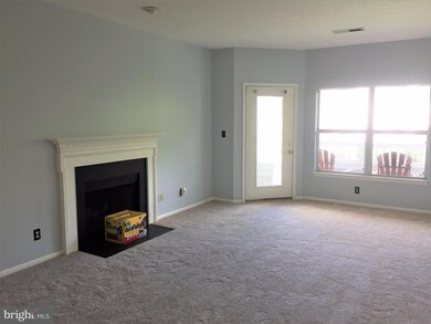14322 Climbing Rose Way unit 206, Centreville, VA 20121 - photo 6