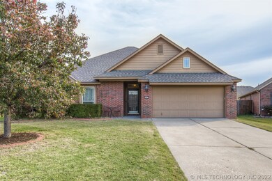 4063 S 214th East Ave, Broken Arrow, OK 74014 - photo 2