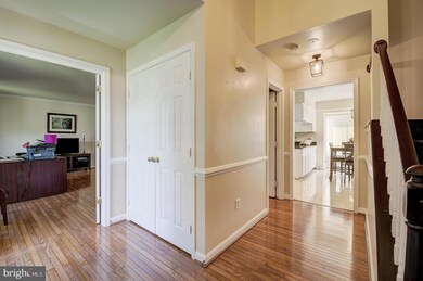 11218 Minstrel Tune Dr, Germantown, MD 20876 - photo 5