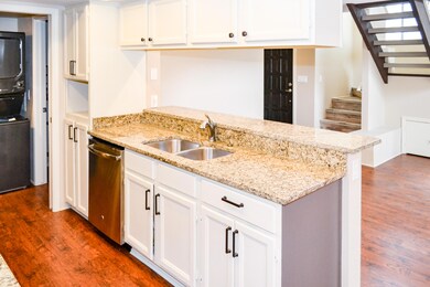 05 Kitchen