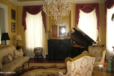 206 S Dr Ml King Jr St, Natchez, MS 39120 - photo 4