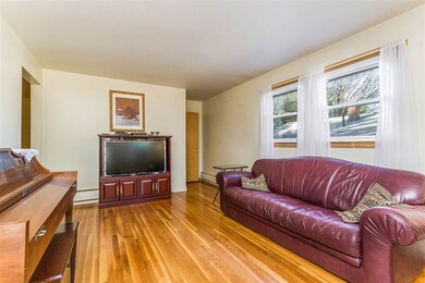 231 Morey St, Manchester, NH 03103 - photo 5