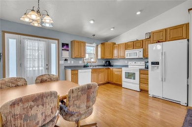 11 E Diehl Ave, Des Moines, IA 50315 - photo 5