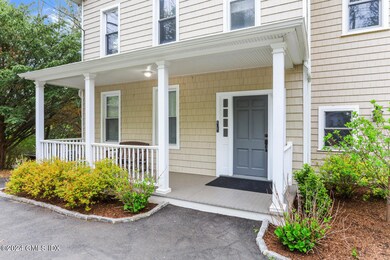 44 Riversville Rd unit Upstairs, Greenwich, CT 06831 - photo 2