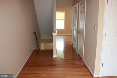 8869 Goose Landing Cir, Columbia, MD 21045 - photo 3