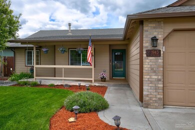 1943 SW 35th Place, Redmond, OR 97756 - photo 5