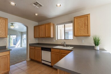 2411 E Skipping Rock Way, Tucson, AZ 85737 - photo 7