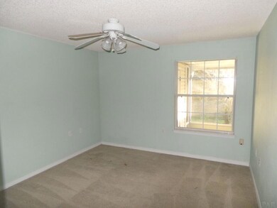 2550 Trailwood Dr, Cantonment, FL 32533 - photo 5