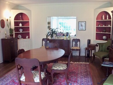 16 Turner Ln, Albany, NY 12211 - photo 5