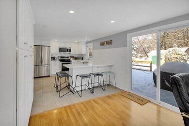 401 Beechwood St, Cohasset, MA 02025 - photo 4