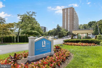 Hunting Creek Club unit 912, Alexandria, VA 22303 - photo 2