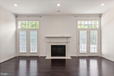 19244 Fuller Heights Rd, Triangle, VA 22172 - photo 4