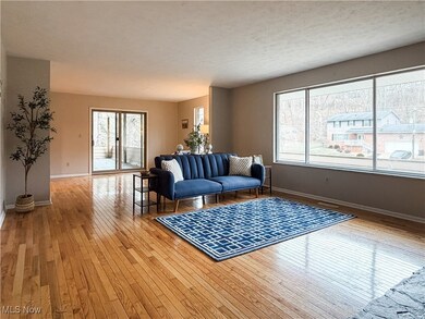 130 N Hills Dr, Parkersburg, WV 26104 - photo 4