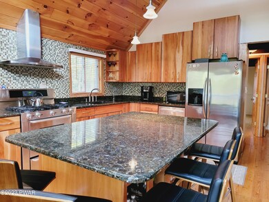 208 Broadmoor Dr, Hawley, PA 18428 - photo 3