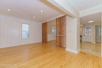 39 Mereline Ave, Albany, NY 12209 - photo 6