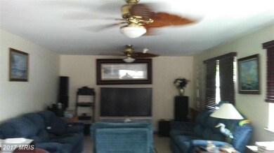 1228 Hillside Rd, Pasadena, MD 21122 - photo 4