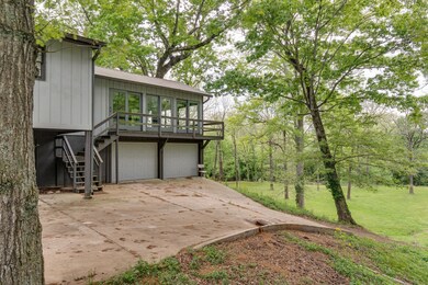 1051/2 Patton Rd, Shelbyville, TN 37160 - photo 4