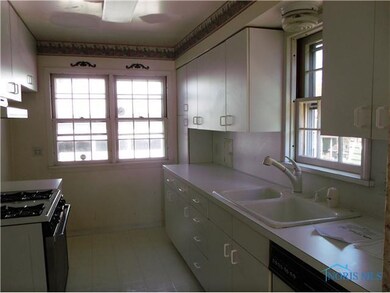 3839 Wallwerth Dr, Toledo, OH 43612 - photo 2