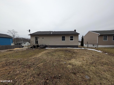 315 Red Oak Ln, Cresson, PA 16630 - photo 4
