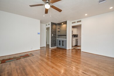 6422 Sherwood Dr, Houston, TX 77021 - photo 7